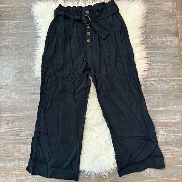 Abercrombie & Fitch High Waisted Button Up Belted Paper Bag Pants - Picture 5 of 9